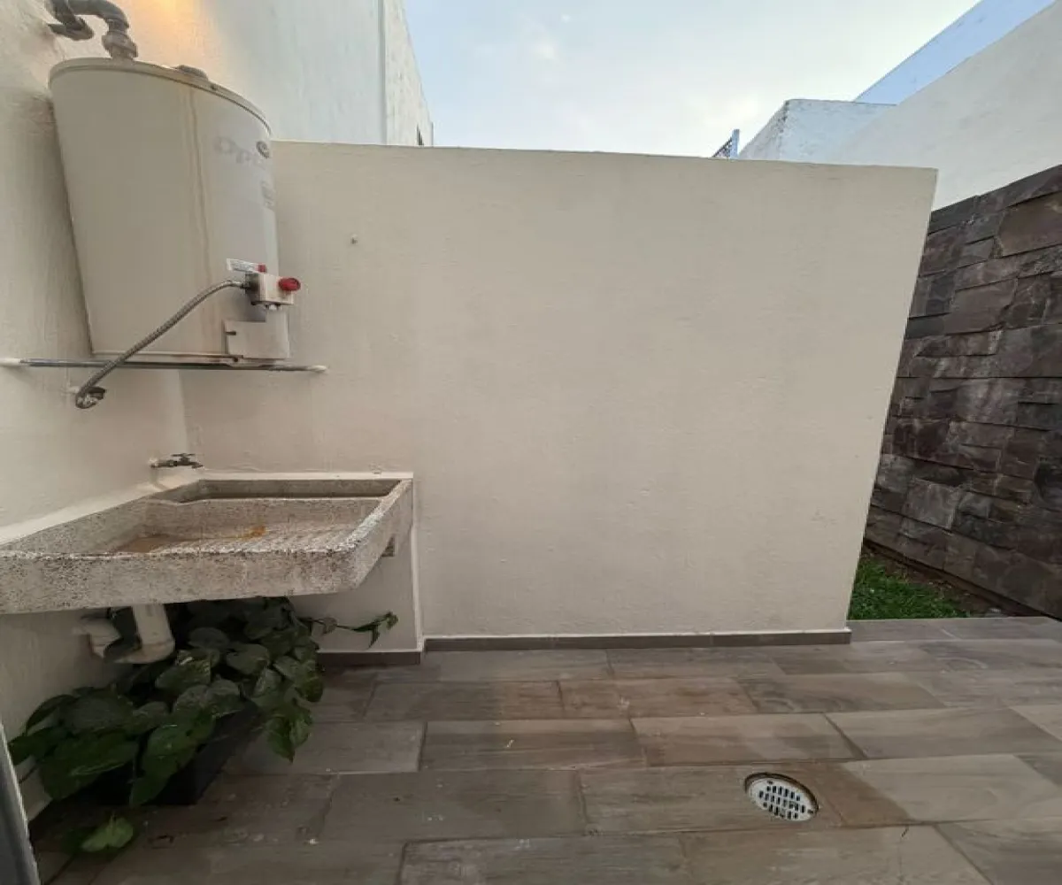 Casa En Venta,Altavista Residencial,Altavista Poniente 272 63, Zapopan, Jalisco 45134, 3 Habitaciones,3 Baños,Altavista Poniente,1,puQM1cT