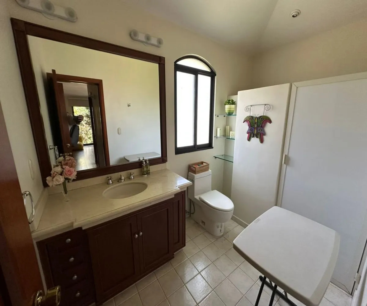 Casa En Venta,El Palomar,Paseó de los Cedros S/N 128, Tlajomulco de Zúñiga, Jalisco 45643, 4 Habitaciones,5 Baños,Paseó de los Cedros,1,pXsOVho