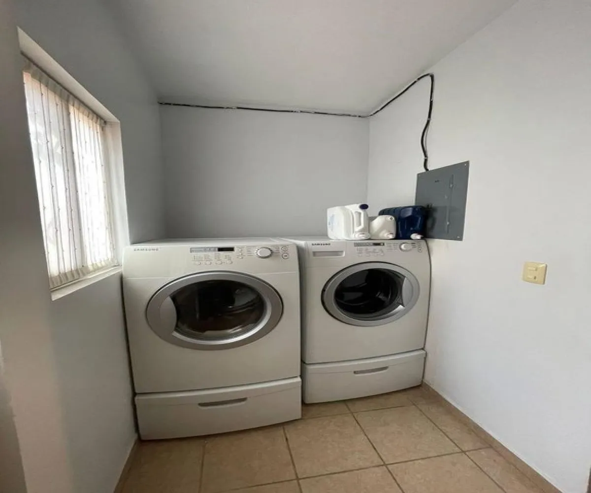 Casa En Venta,Villa California,Las Palmas 9, Tlajomulco de Zúñiga, Jalisco 45645, 3 Habitaciones,2 Baños,Las Palmas,1,pKxfysk