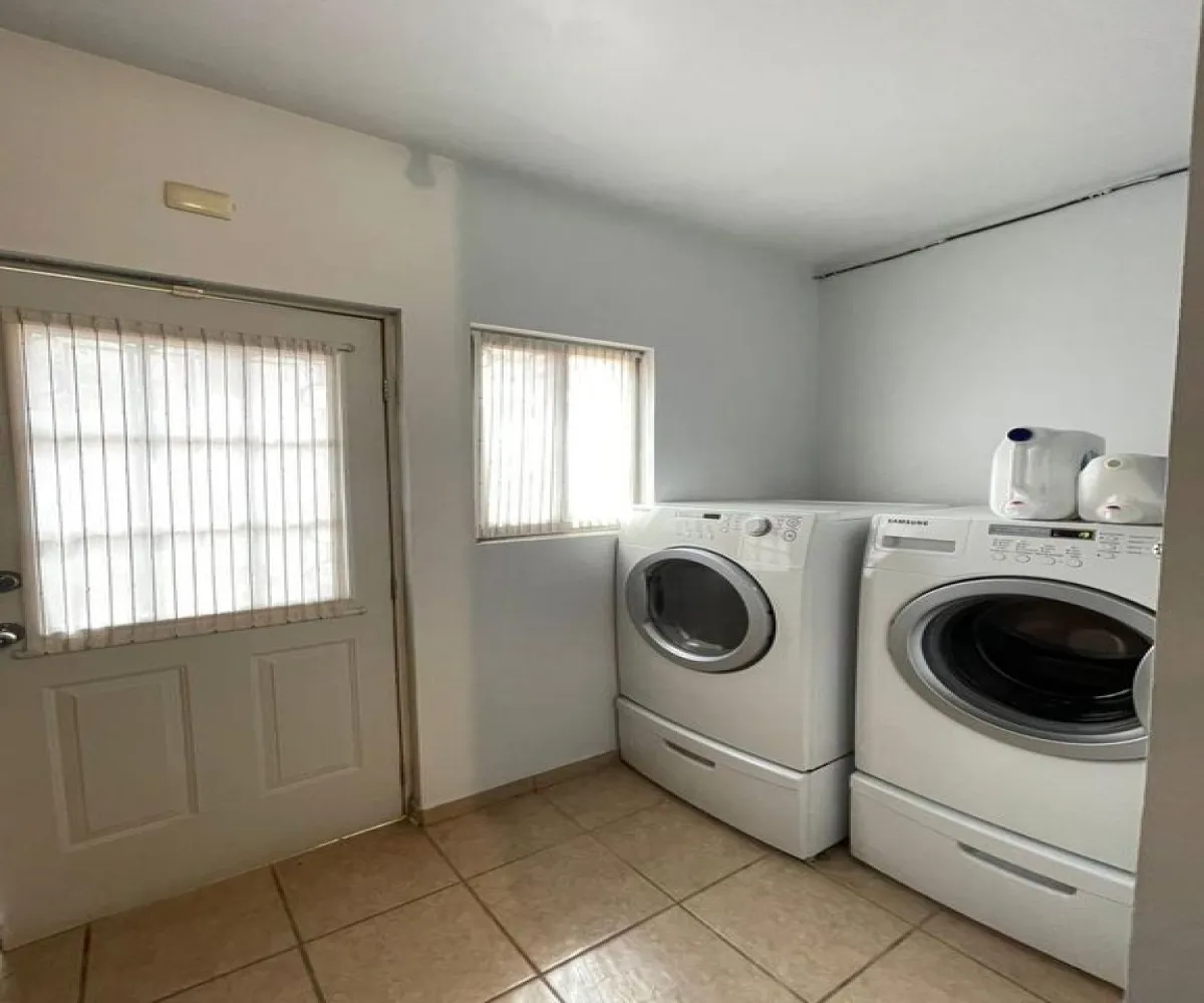 Casa En Venta,Villa California,Las Palmas 9, Tlajomulco de Zúñiga, Jalisco 45645, 3 Habitaciones,2 Baños,Las Palmas,1,pKxfysk