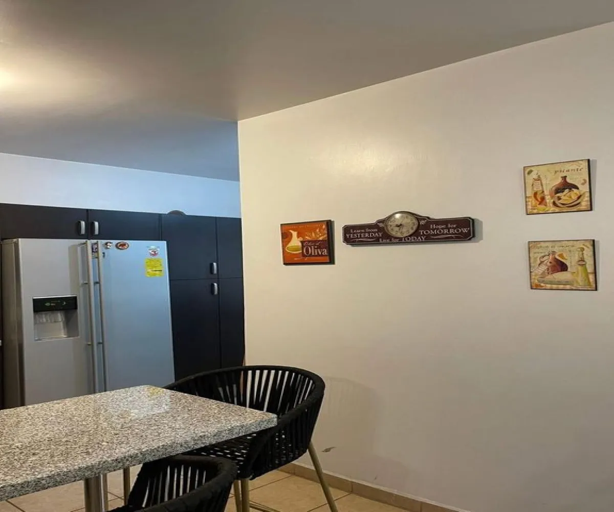 Casa En Venta,Villa California,Las Palmas 9, Tlajomulco de Zúñiga, Jalisco 45645, 3 Habitaciones,2 Baños,Las Palmas,1,pKxfysk