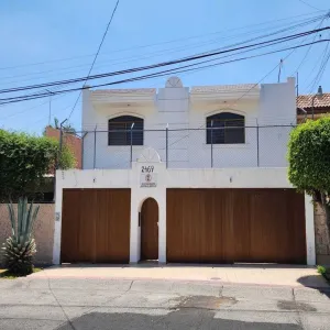Casa En Venta,Residencial Victoria,Calle Esmeralda 2469, Guadalajara, Jalisco 44560, 4 Habitaciones,6 Baños,Calle Esmeralda,1,pVvcdpN