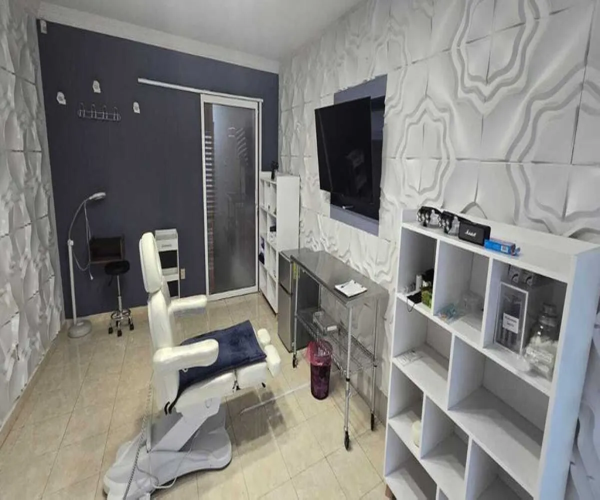 Casa En Venta,Residencial Victoria,Calle Esmeralda 2469, Guadalajara, Jalisco 44560, 4 Habitaciones,6 Baños,Calle Esmeralda,1,pVvcdpN