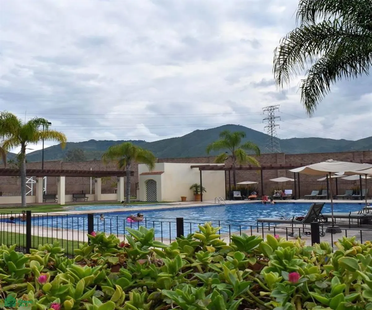 Casa En Venta,Residencial Alta California,Chula Vista (Coto Pasadena) 19, Tlajomulco de Zuniga, Jalisco 45640, 3 Habitaciones,2 Baños,Chula Vista (Coto Pasadena),2,MX251025403