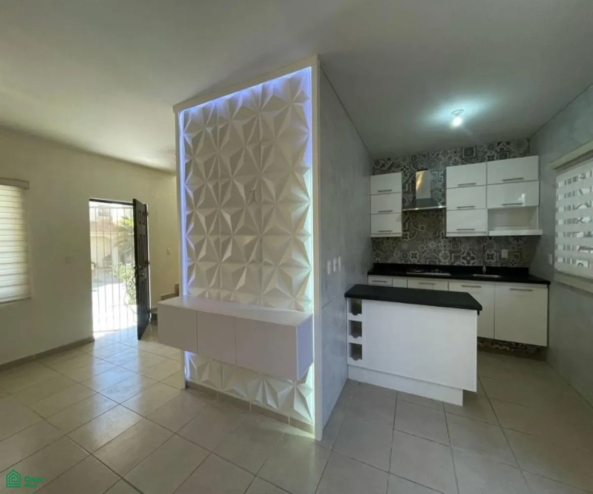 Casa En Venta,Residencial Alta California,Chula Vista (Coto Pasadena) 19, Tlajomulco de Zuniga, Jalisco 45640, 3 Habitaciones,2 Baños,Chula Vista (Coto Pasadena),2,MX251025403