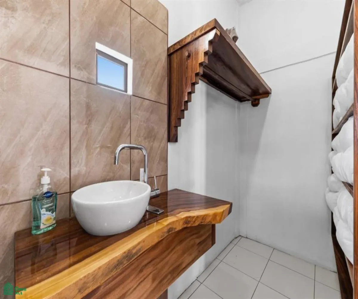 Casa En Venta,Primavera de Vallarta,Andador Antonio Caso 105, Puerto Vallarta, Jalisco 48313, 3 Habitaciones,2 Baños,Andador Antonio Caso,3,MX251025463