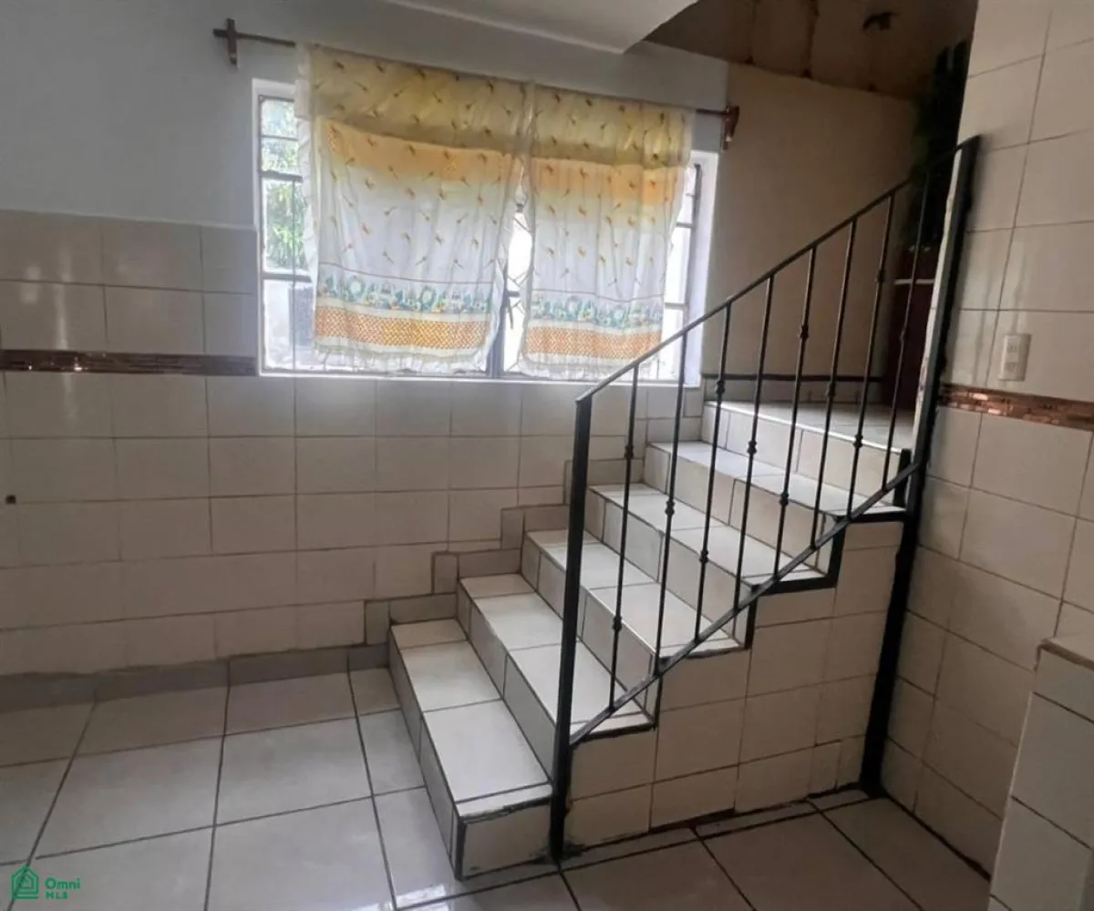 Casa En Venta,Del Fresno 1a. Sección,Zapote 1437, Guadalajara, Jalisco 44921, 6 Habitaciones,3 Baños,Zapote,2,MX251025471