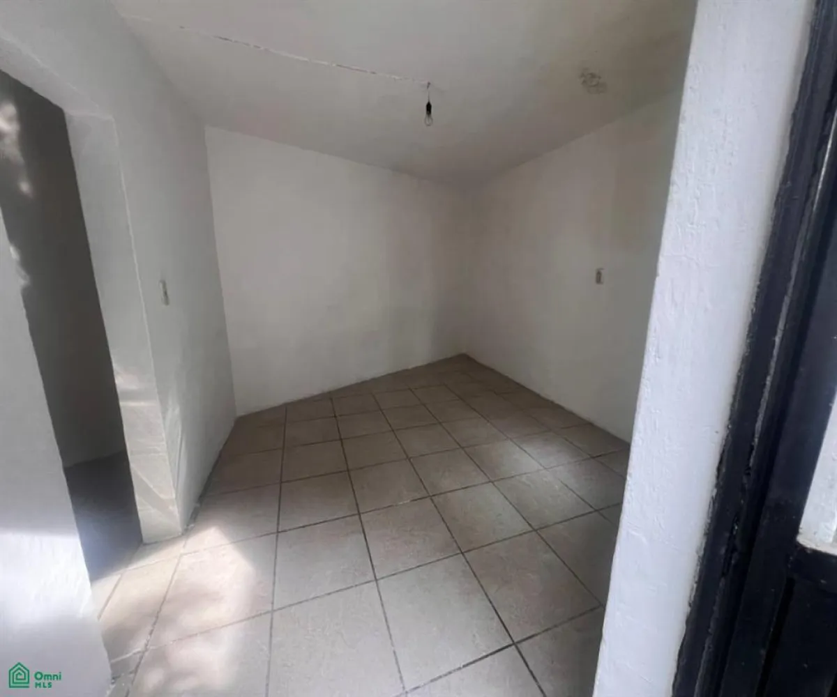 Casa En Venta,Del Fresno 1a. Sección,Zapote 1437, Guadalajara, Jalisco 44921, 6 Habitaciones,3 Baños,Zapote,2,MX251025471