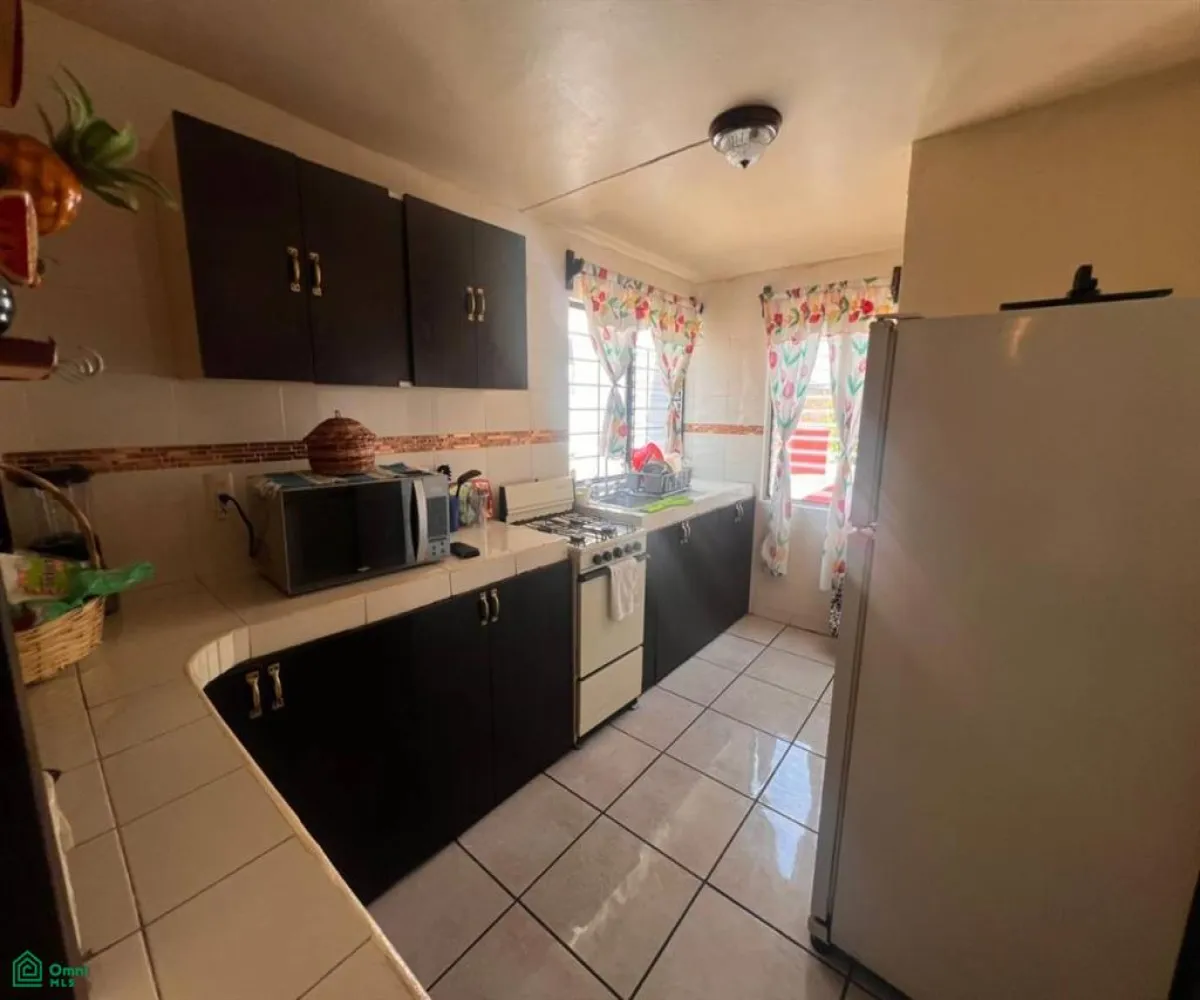 Casa En Venta,Del Fresno 1a. Sección,Zapote 1437, Guadalajara, Jalisco 44921, 6 Habitaciones,3 Baños,Zapote,2,MX251025471