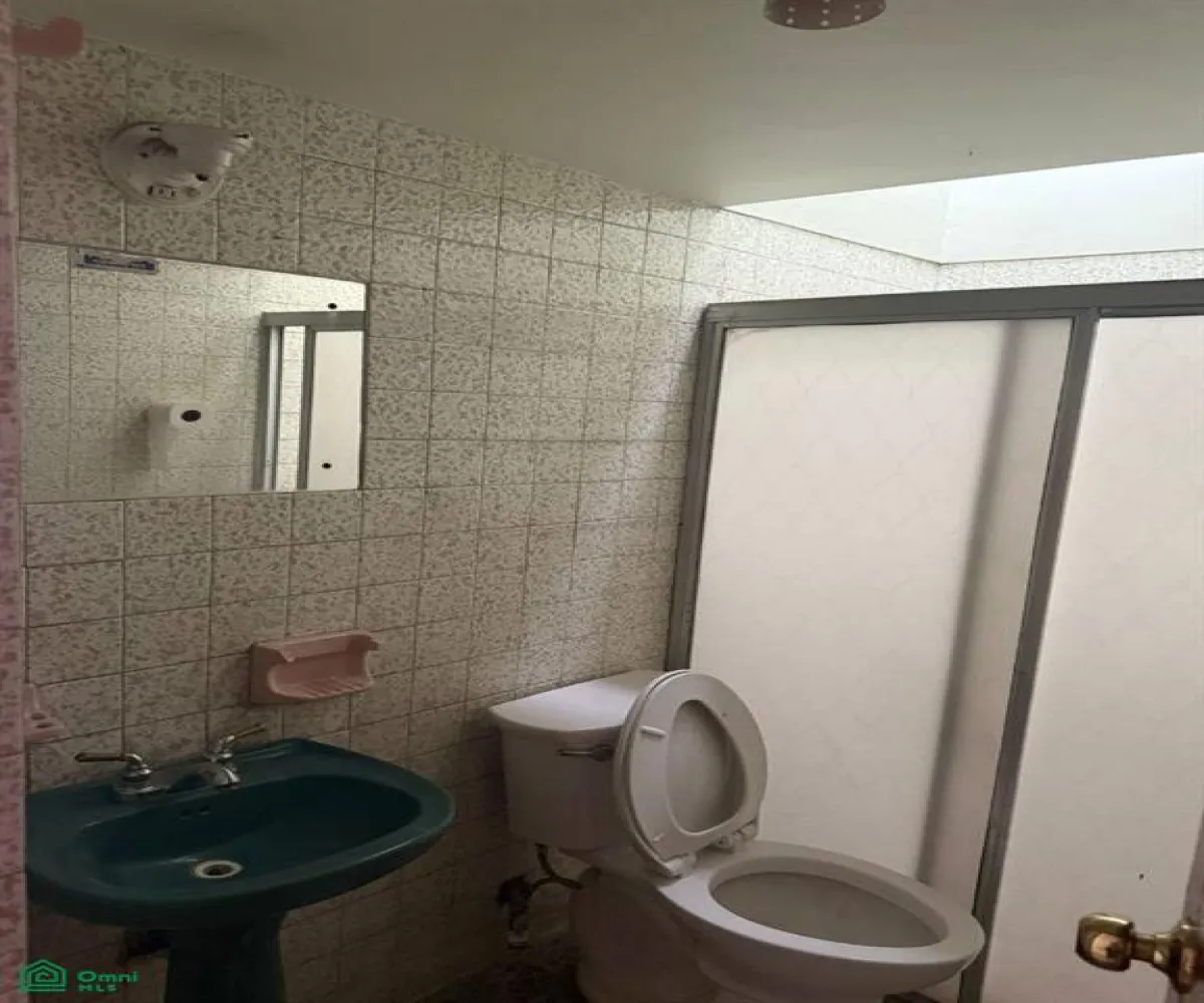 Casa En Venta,Jardines Alcalde,Jose manzano 626, Guadalajara, Jalisco 44298, 5 Habitaciones,3 Baños,Jose manzano,2,MX251025972
