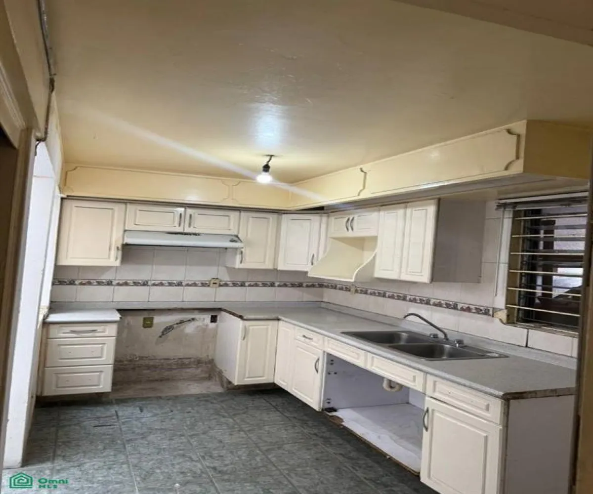 Casa En Venta,Jardines Alcalde,Jose manzano 626, Guadalajara, Jalisco 44298, 5 Habitaciones,3 Baños,Jose manzano,2,MX251025972