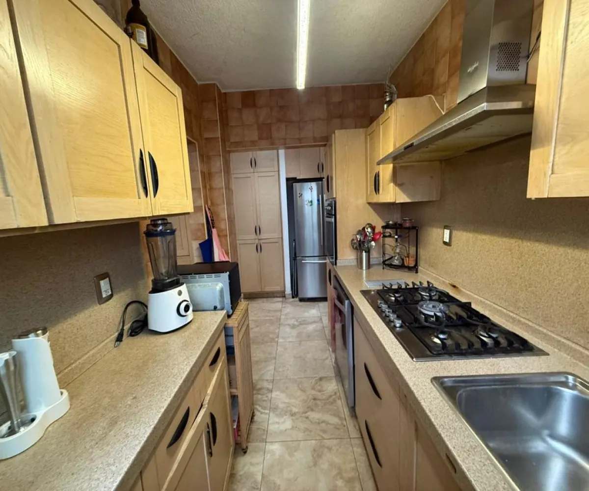 Casa En Venta,Independencia Oriente,Monte Everest 1204, Guadalajara, Jalisco 44340, 4 Habitaciones,4 Baños,Monte Everest,3,p3kRMR1