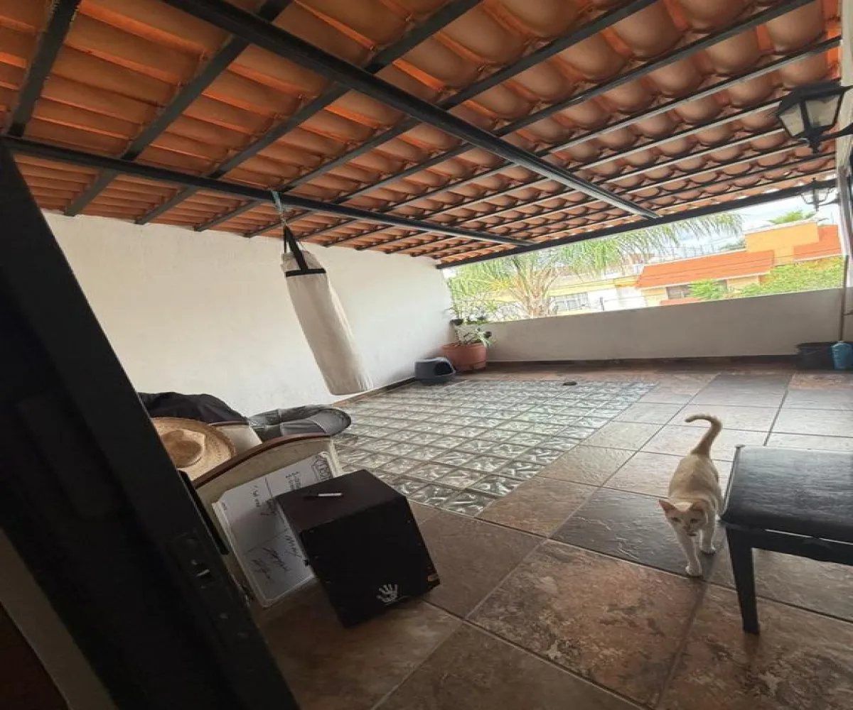 Casa En Venta,Independencia Oriente,Monte Everest 1204, Guadalajara, Jalisco 44340, 4 Habitaciones,4 Baños,Monte Everest,3,p3kRMR1