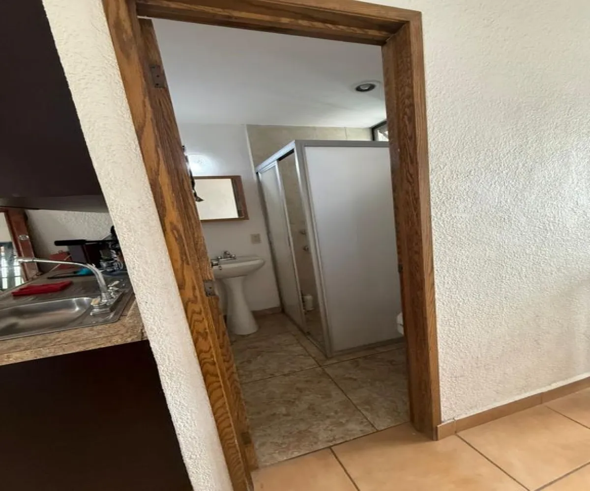 Casa En Venta,Independencia Oriente,Monte Everest 1204, Guadalajara, Jalisco 44340, 4 Habitaciones,4 Baños,Monte Everest,3,p3kRMR1