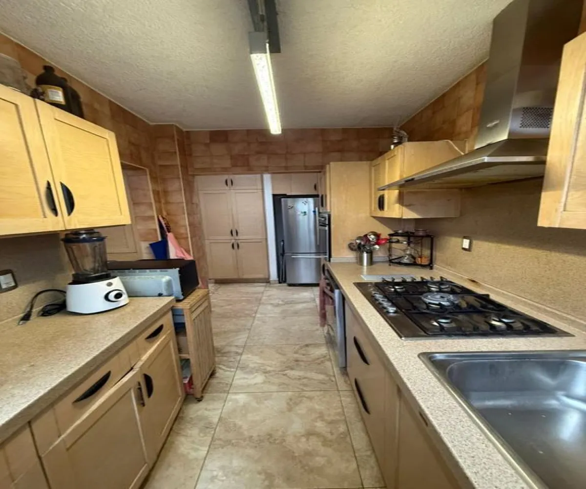 Casa En Venta,Independencia Oriente,Monte Everest 1204, Guadalajara, Jalisco 44340, 4 Habitaciones,4 Baños,Monte Everest,3,p3kRMR1