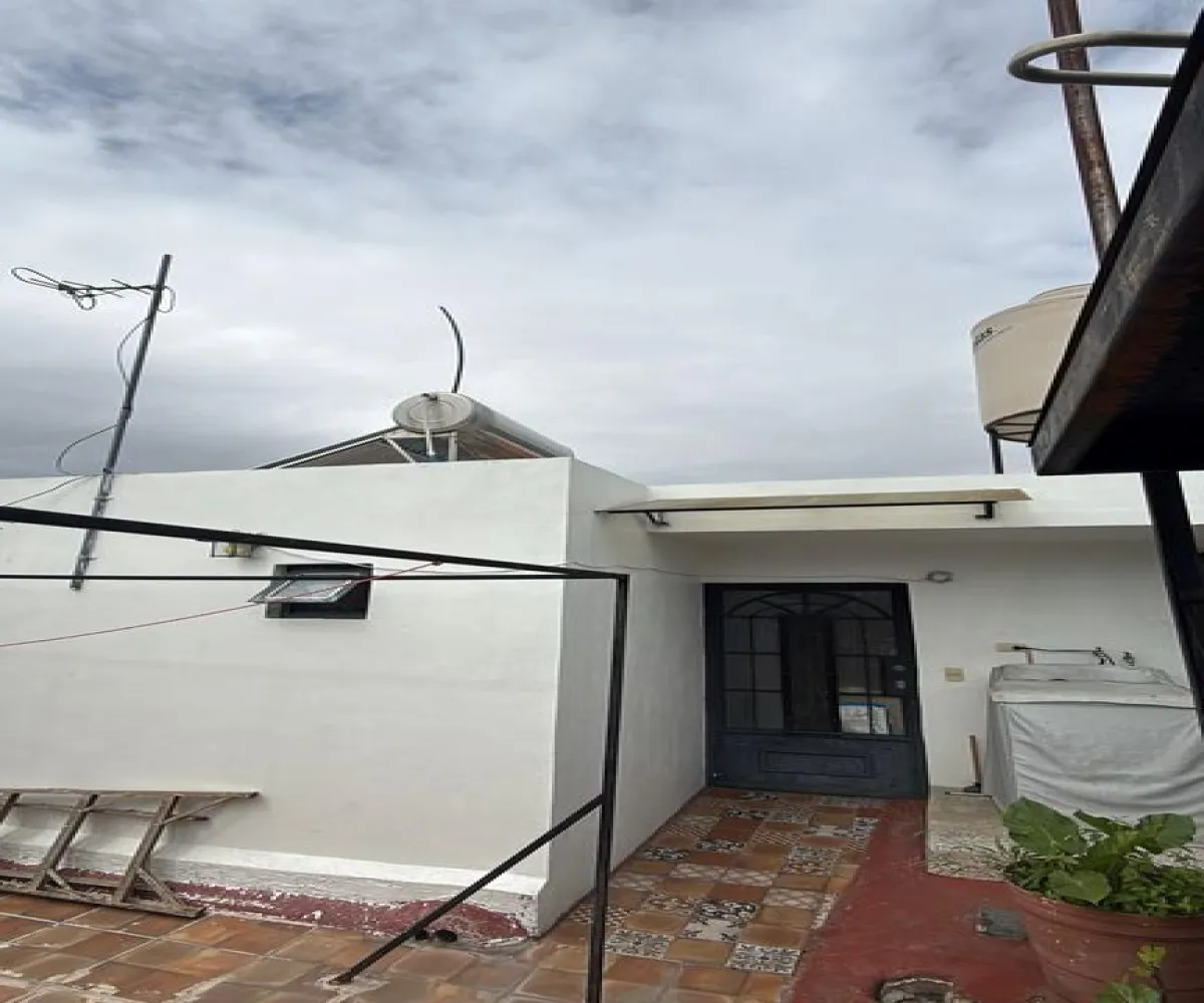 Casa En Venta,Independencia Oriente,Monte Everest 1204, Guadalajara, Jalisco 44340, 4 Habitaciones,4 Baños,Monte Everest,3,p3kRMR1