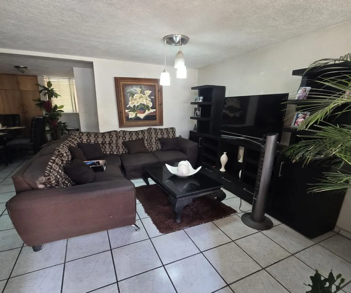 Casa En Venta,Valle de La Misericordia,Calle Tiburon 130, San Pedro Tlaquepaque, Jalisco 45655, 3 Habitaciones,2 Baños,Calle Tiburon,2,p5LC1I4