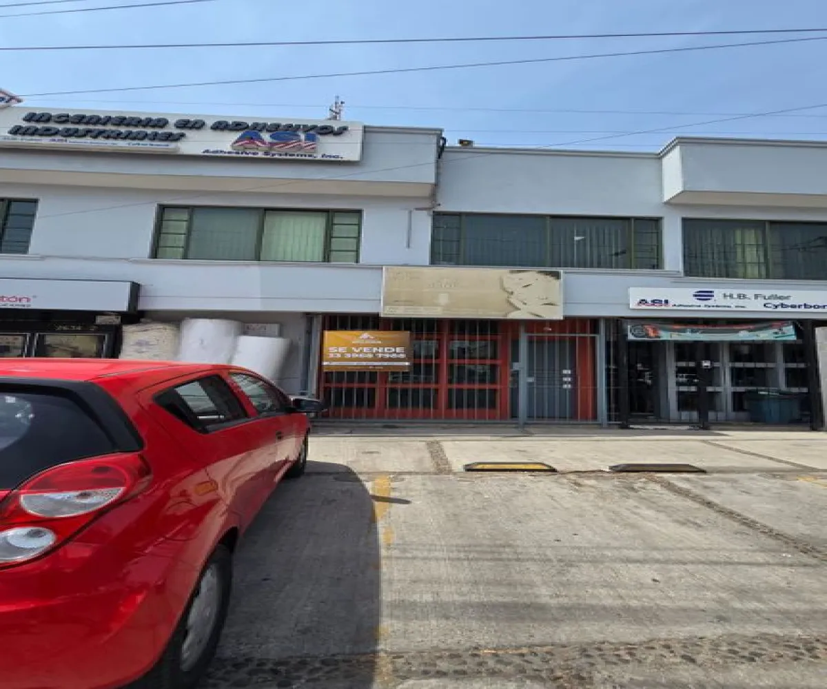 Edificio En Venta,Jardines de La Cruz,Avenida Cruz del Sur 2634, Guadalajara, Jalisco 44950,2 Baños,Avenida Cruz del Sur,2,p7Qlj4G