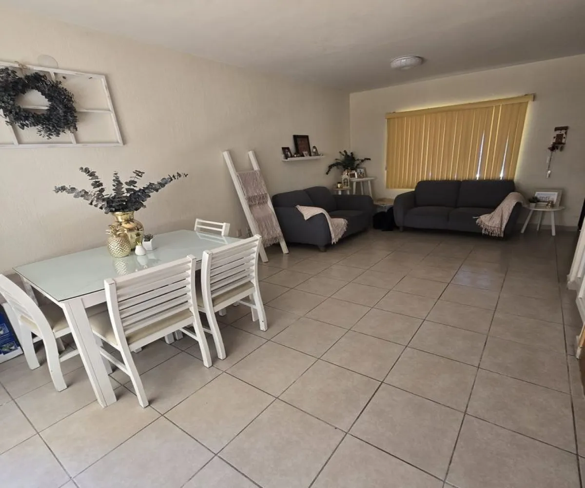 Casa En Venta,Alta California,Boulevard Alta California 1221, Tlajomulco de Zúñiga, Jalisco 45650, 3 Habitaciones,2 Baños,Boulevard Alta California,1,p9Mh2tA