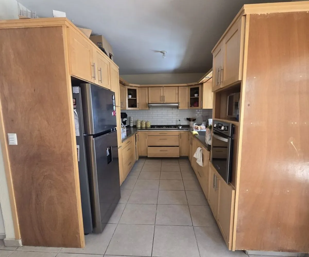 Casa En Venta,Alta California,Boulevard Alta California 1221, Tlajomulco de Zúñiga, Jalisco 45650, 3 Habitaciones,2 Baños,Boulevard Alta California,1,p9Mh2tA