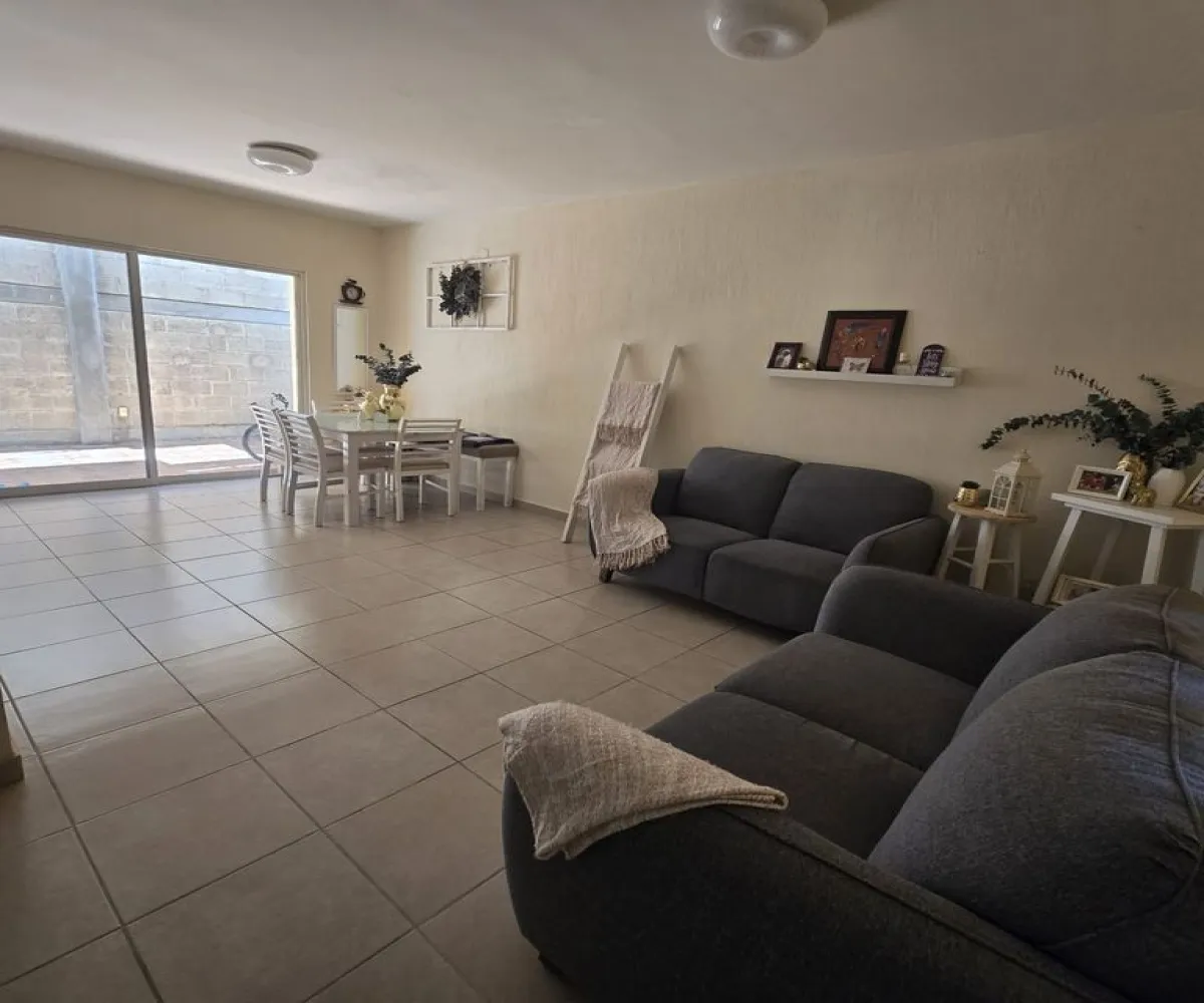 Casa En Venta,Alta California,Boulevard Alta California 1221, Tlajomulco de Zúñiga, Jalisco 45650, 3 Habitaciones,2 Baños,Boulevard Alta California,1,p9Mh2tA