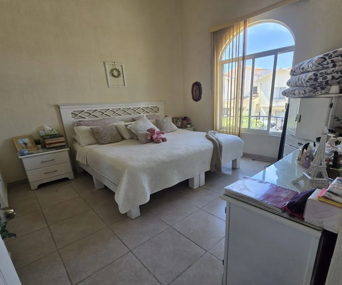 Casa En Venta,Alta California,Boulevard Alta California 1221, Tlajomulco de Zúñiga, Jalisco 45650, 3 Habitaciones,2 Baños,Boulevard Alta California,1,p9Mh2tA