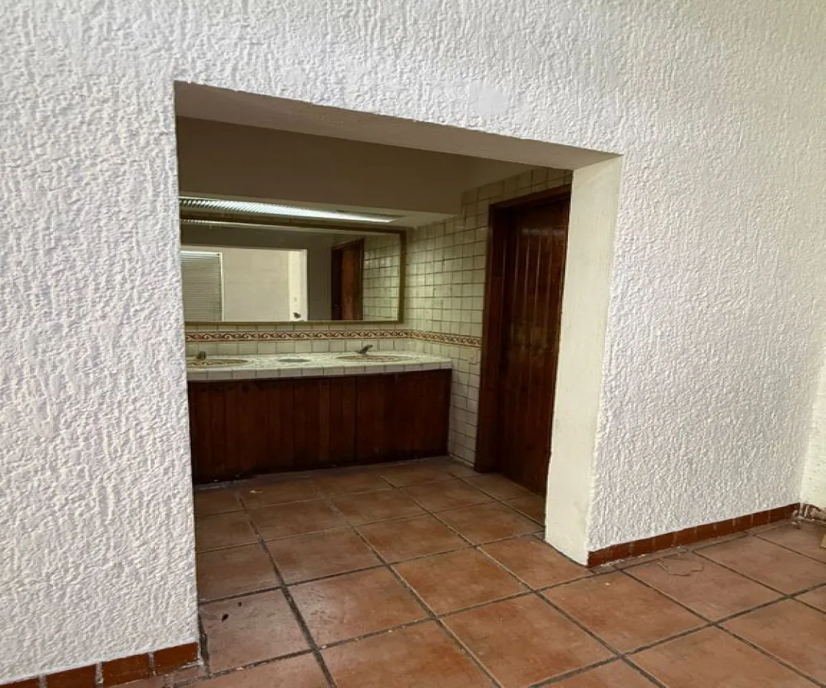 Local En Renta,8 de julio,Calle Gorrión 1234, Guadalajara, Jalisco 44910,2 Baños,Calle Gorrión,1,pXicTXT