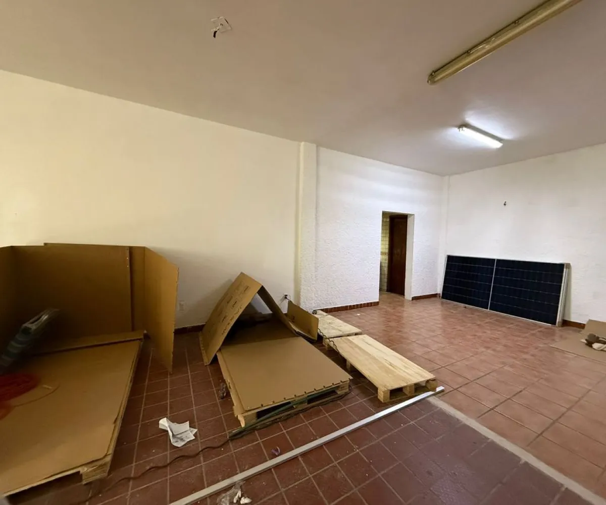 Local En Renta,8 de julio,Calle Gorrión 1234, Guadalajara, Jalisco 44910,2 Baños,Calle Gorrión,1,pXicTXT