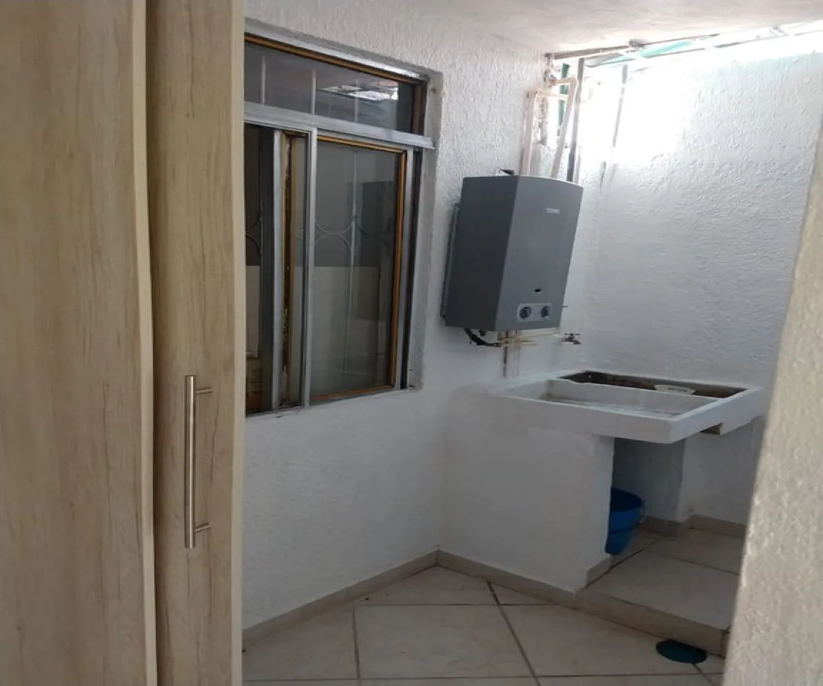 Edificio En Venta,Jardines del Valle,Avenida Acueducto 2746, Zapopan, Jalisco 45138, 3 Habitaciones,3 Baños,Avenida Acueducto,1,piQi3lT