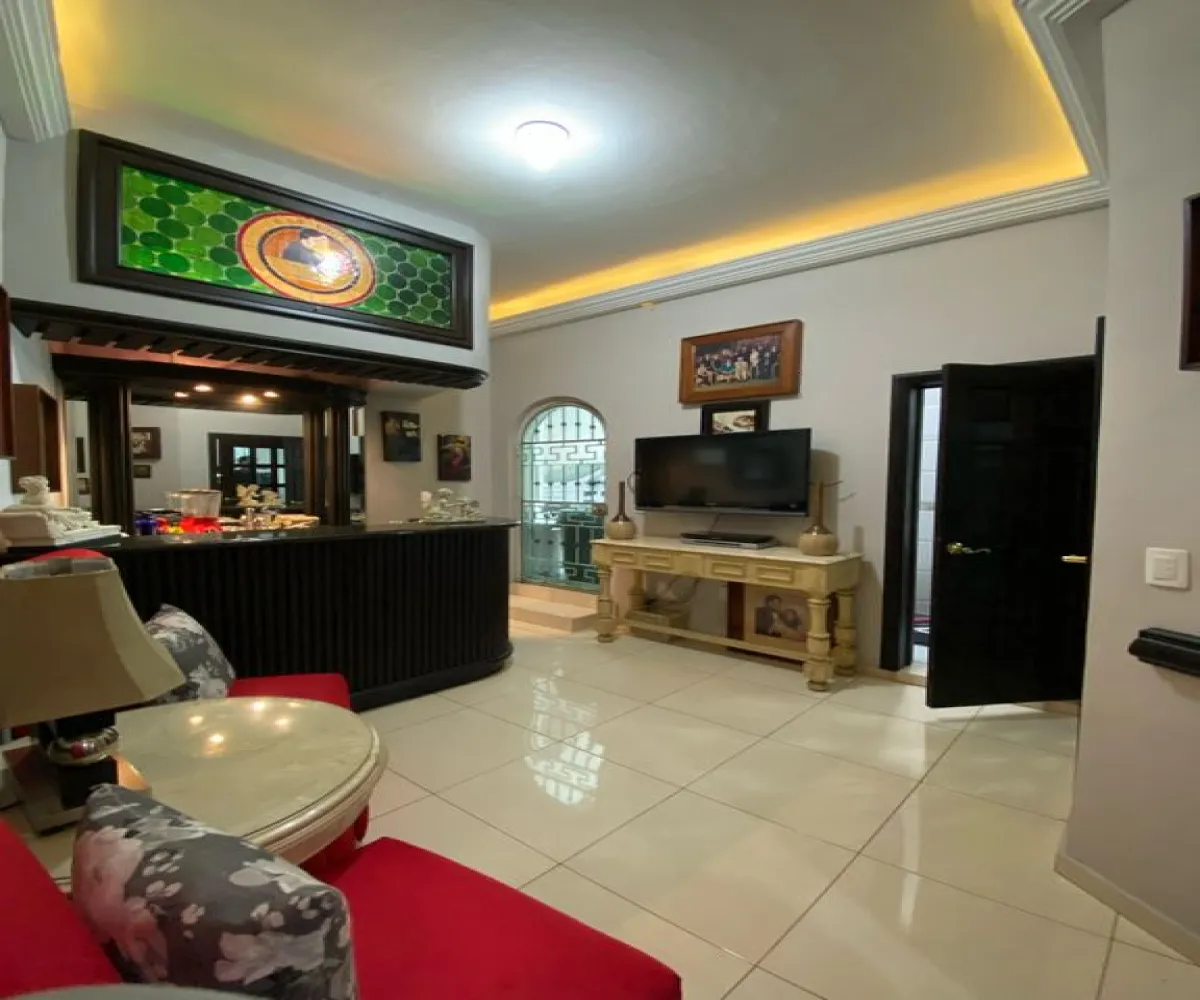 Casa En Venta,Virreyes,Avenida Naciones Unidas S/N, Zapopan, Jalisco 45110, 5 Habitaciones,4 Baños,Avenida Naciones Unidas,1,piloVhI