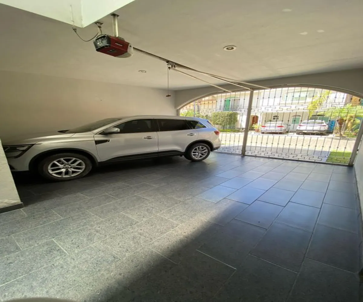 Casa En Venta,Virreyes,Avenida Naciones Unidas S/N, Zapopan, Jalisco 45110, 5 Habitaciones,4 Baños,Avenida Naciones Unidas,1,piloVhI