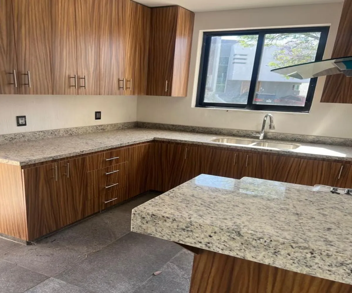 Casa En Venta,Monte verde,arbolerdas 73 196, Tlajomulco de Zúñiga, Jalisco 45640, 4 Habitaciones,3 Baños,arbolerdas ,1,plUcaqG