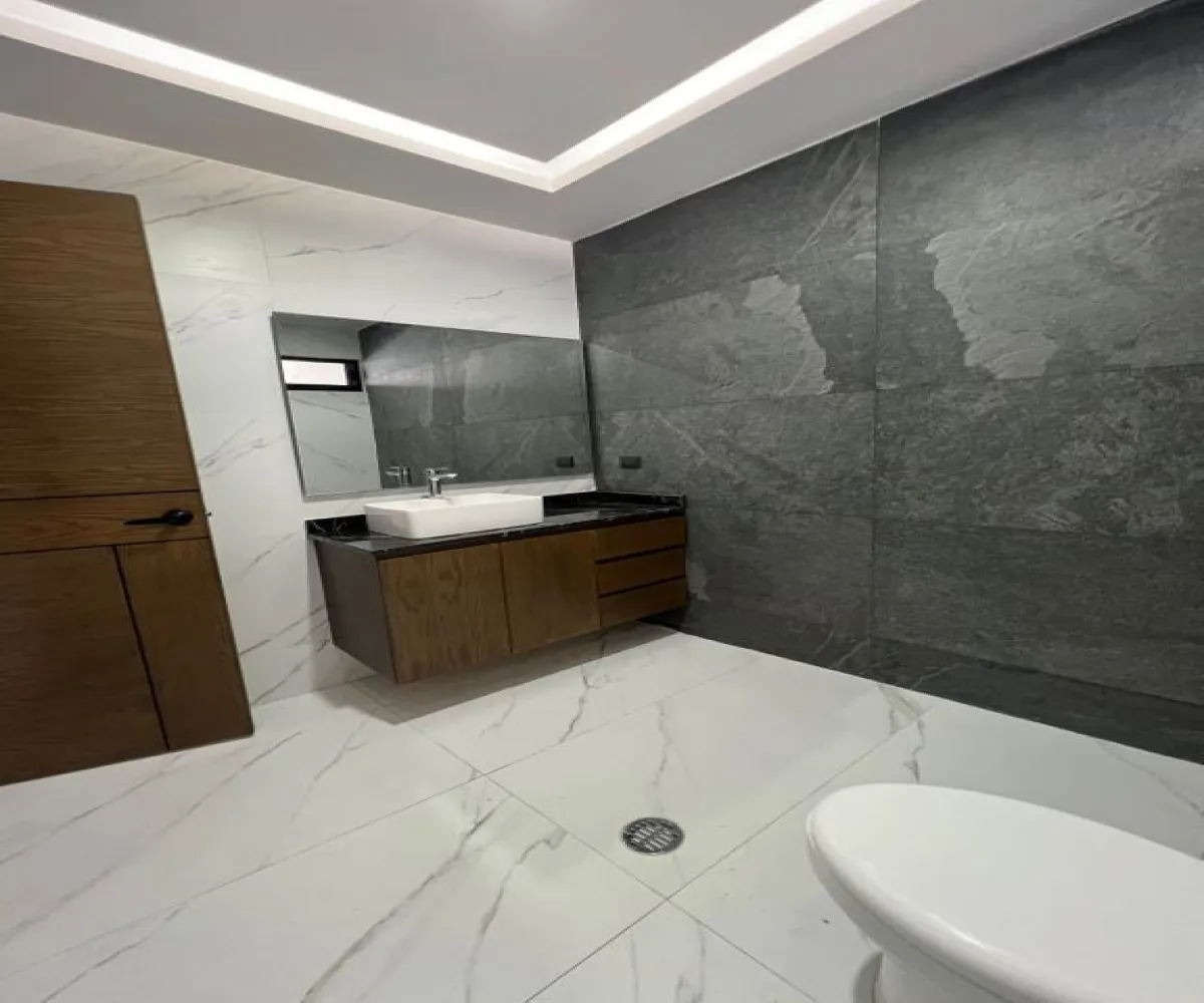 Casa En Venta,Altavista,Altavista Poniente 303, Zapopan, Jalisco 45134, 4 Habitaciones,3 Baños,Altavista Poniente,1,pr7vG9W