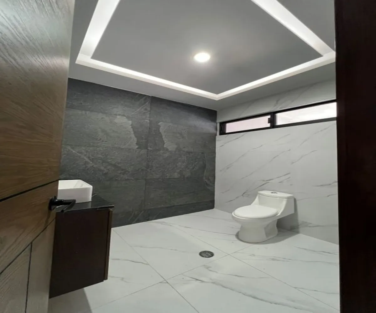 Casa En Venta,Altavista,Altavista Poniente 303, Zapopan, Jalisco 45134, 4 Habitaciones,3 Baños,Altavista Poniente,1,pr7vG9W