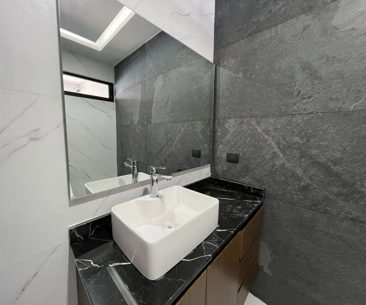 Casa En Venta,Altavista,Altavista Poniente 303, Zapopan, Jalisco 45134, 4 Habitaciones,3 Baños,Altavista Poniente,1,pr7vG9W