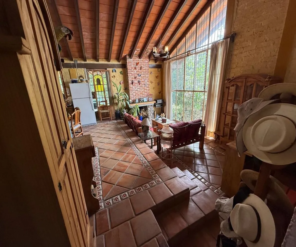 Casa En Venta,Jocotepec,Guadalajara-Morelia 502, Jocotepec, Jalisco 45800, 3 Habitaciones,2 Baños,Guadalajara-Morelia,1,prcHHpd