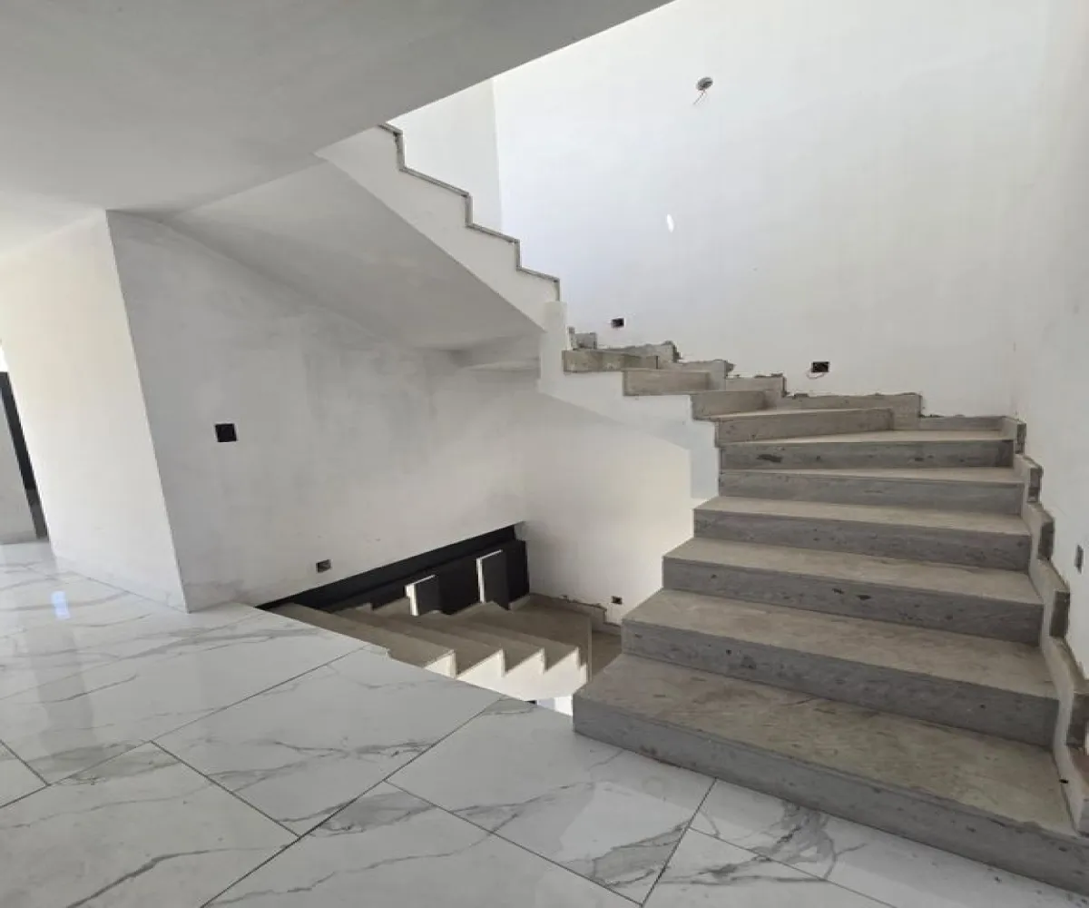 Casa En Venta,Altavista Residencial,Avenida Altavista 390, Zapopan, Jalisco 45134, 3 Habitaciones,2 Baños,Avenida Altavista,1,pvmu9NY