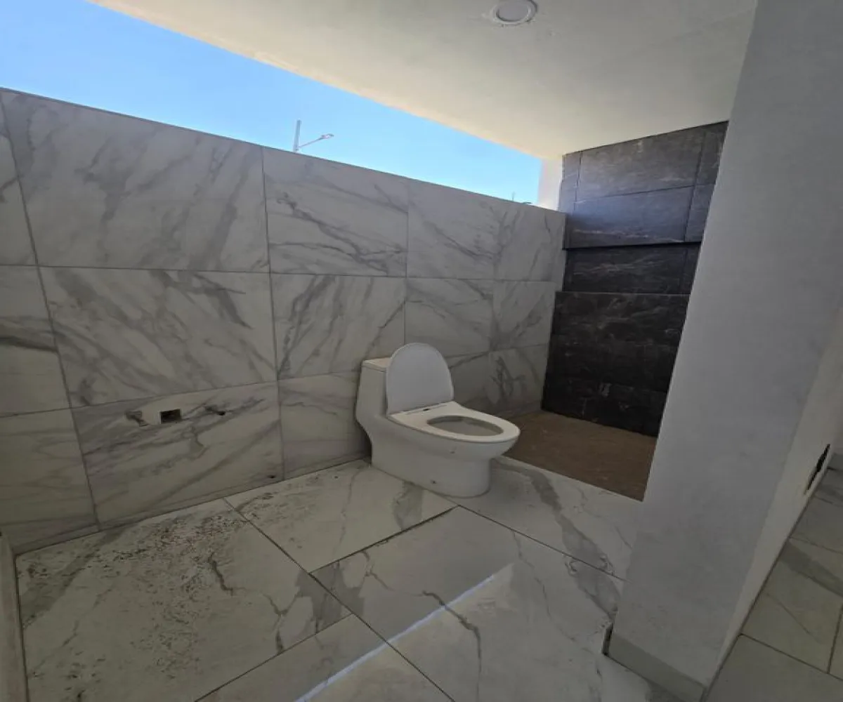 Casa En Venta,Altavista Residencial,Avenida Altavista 390, Zapopan, Jalisco 45134, 3 Habitaciones,2 Baños,Avenida Altavista,1,pvmu9NY