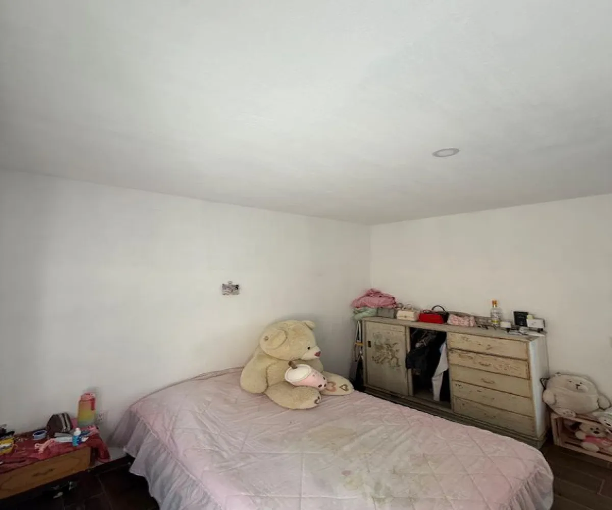 Casa En Venta,Jardines de Santa Isabel,De La Angostura 381, Guadalajara, Jalisco 44300, 4 Habitaciones,3 Baños,De La Angostura,1,pygGWT7