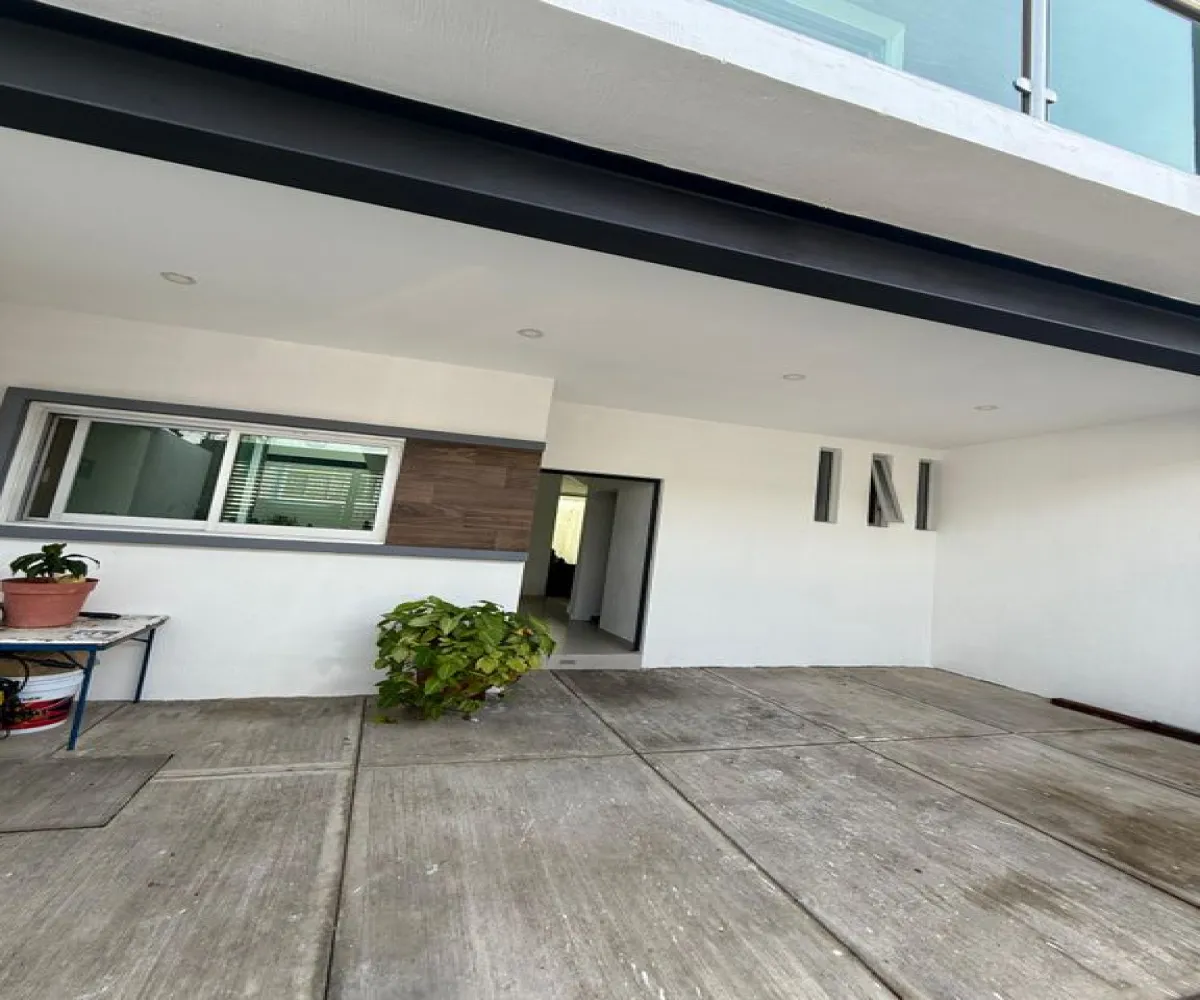 Casa En Venta,Jardines de Santa Isabel,De La Angostura 381, Guadalajara, Jalisco 44300, 4 Habitaciones,3 Baños,De La Angostura,1,pygGWT7