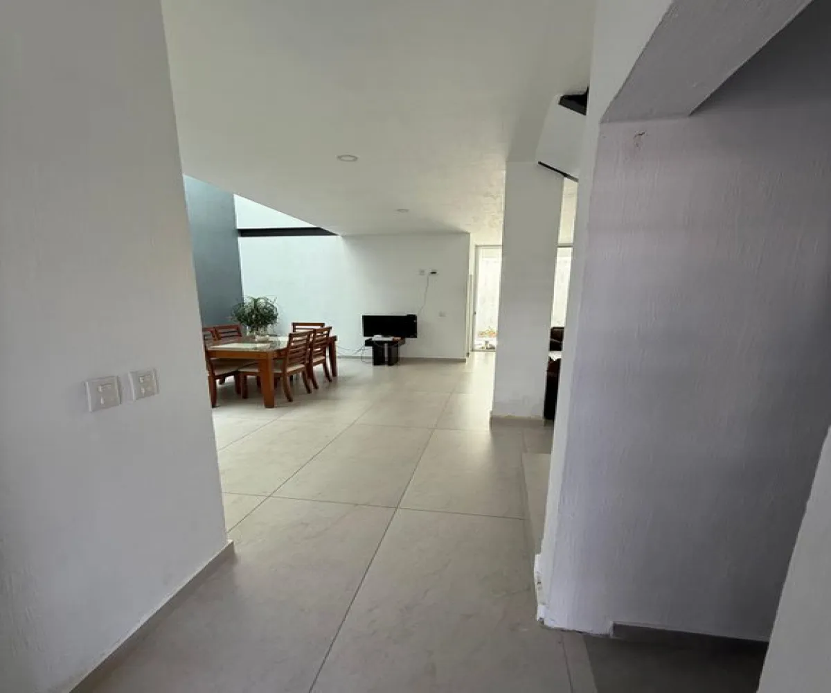 Casa En Venta,Jardines de Santa Isabel,De La Angostura 381, Guadalajara, Jalisco 44300, 4 Habitaciones,3 Baños,De La Angostura,1,pygGWT7