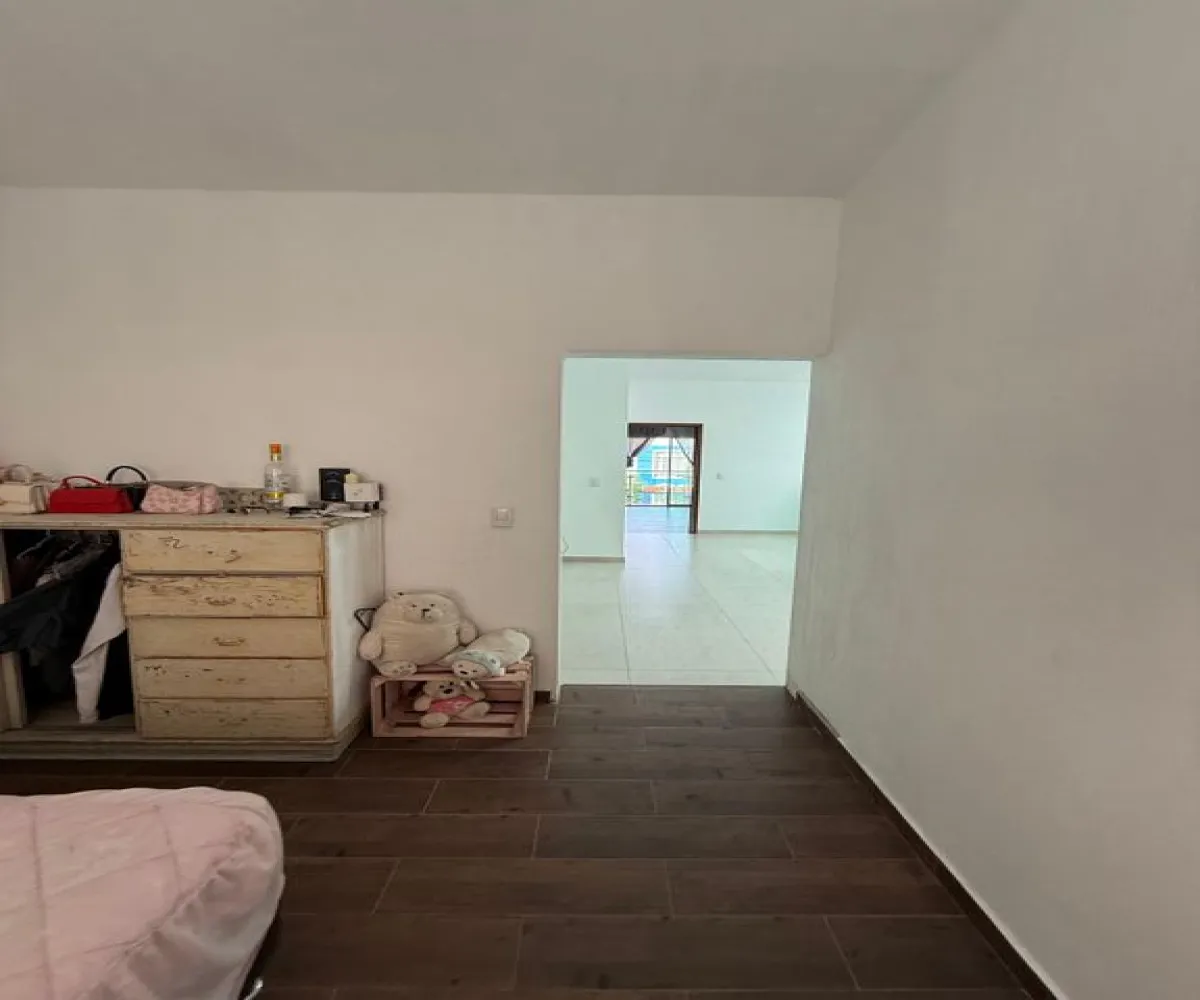 Casa En Venta,Jardines de Santa Isabel,De La Angostura 381, Guadalajara, Jalisco 44300, 4 Habitaciones,3 Baños,De La Angostura,1,pygGWT7