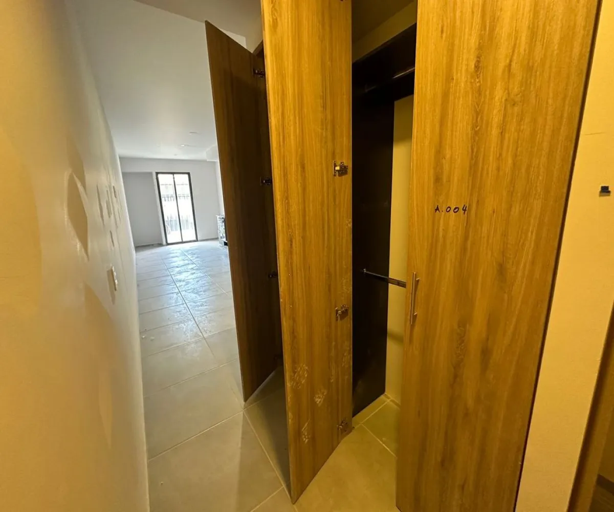 Departamento En Venta,El Retiro,Calle José Encarnación Rosas 470 05, Guadalajara, Jalisco 44280, 1 Cuarto,1 Baño,Calle José Encarnación Rosas,1,p9YZdtL