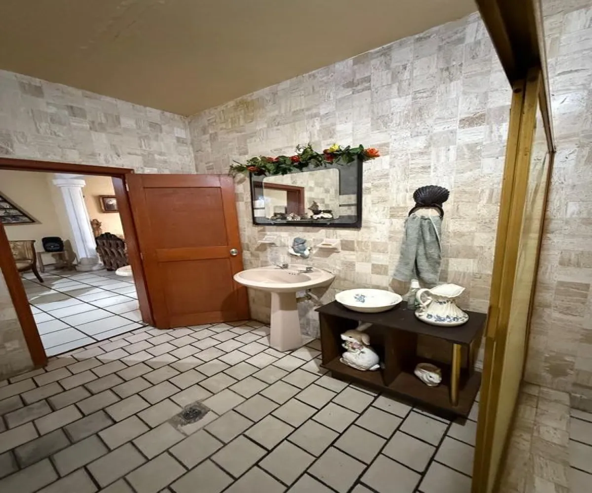 Casa En Venta,Santa Elena de La Cruz,Evora 1755, Guadalajara, Jalisco 44230, 6 Habitaciones,2 Baños,Evora,1,pf2Uj7T