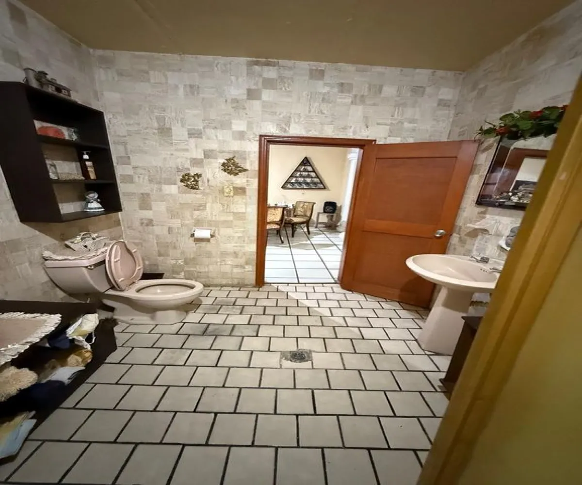 Casa En Venta,Santa Elena de La Cruz,Evora 1755, Guadalajara, Jalisco 44230, 6 Habitaciones,2 Baños,Evora,1,pf2Uj7T