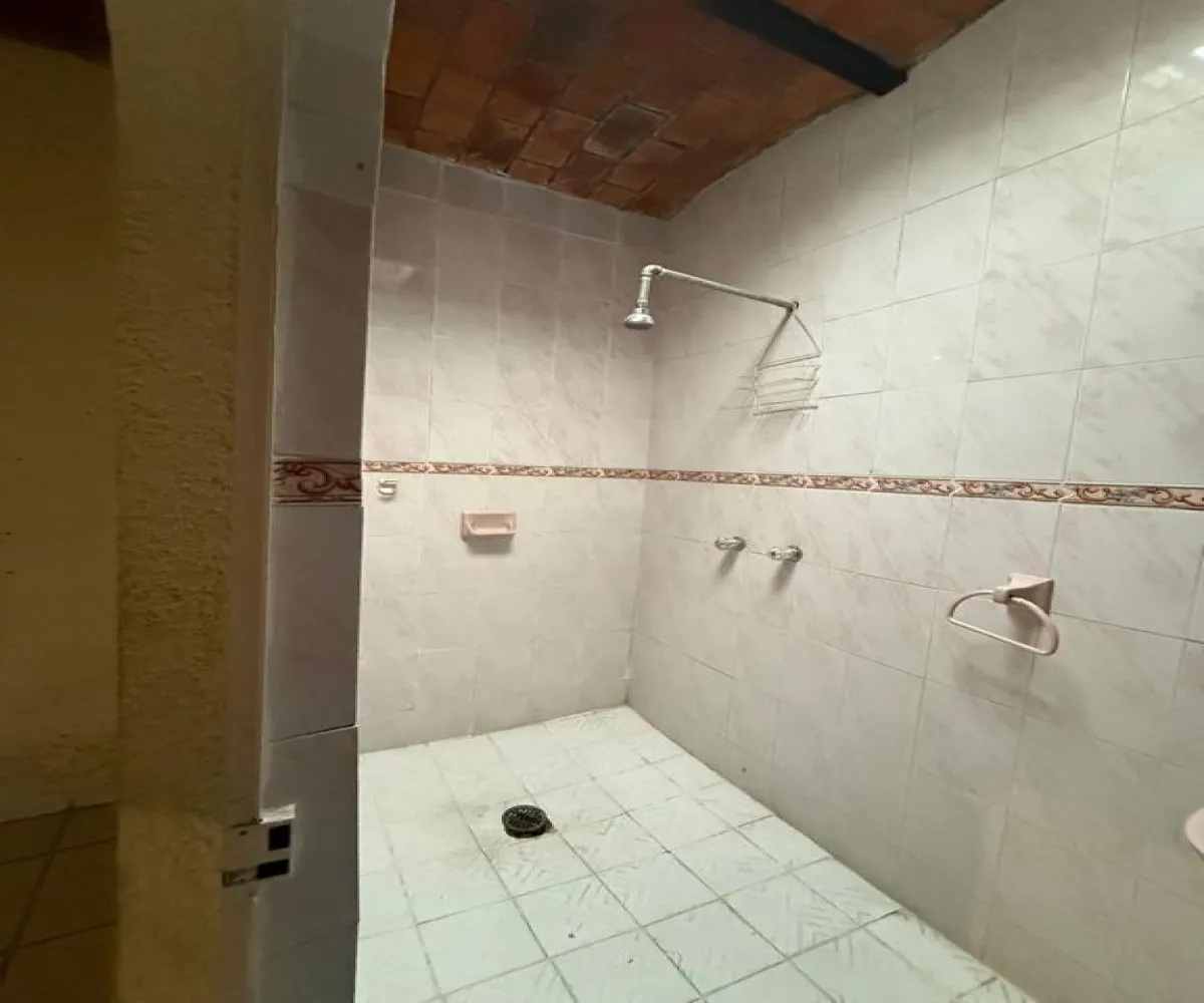 Casa En Venta,Santa Elena de La Cruz,Evora 1755, Guadalajara, Jalisco 44230, 6 Habitaciones,2 Baños,Evora,1,pf2Uj7T