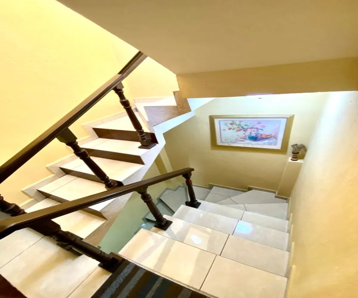 Casa En Venta,Fracc Real Del Sol,Avenida Estrella 10, Tlajomulco de Zúñiga, Jalisco 45640, 5 Habitaciones,3 Baños,Avenida Estrella,3,pCoaJeO