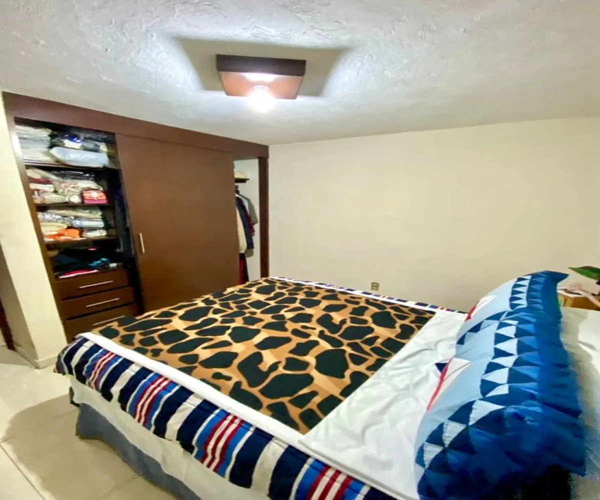 Casa En Venta,Fracc Real Del Sol,Avenida Estrella 10, Tlajomulco de Zúñiga, Jalisco 45640, 5 Habitaciones,3 Baños,Avenida Estrella,3,pCoaJeO