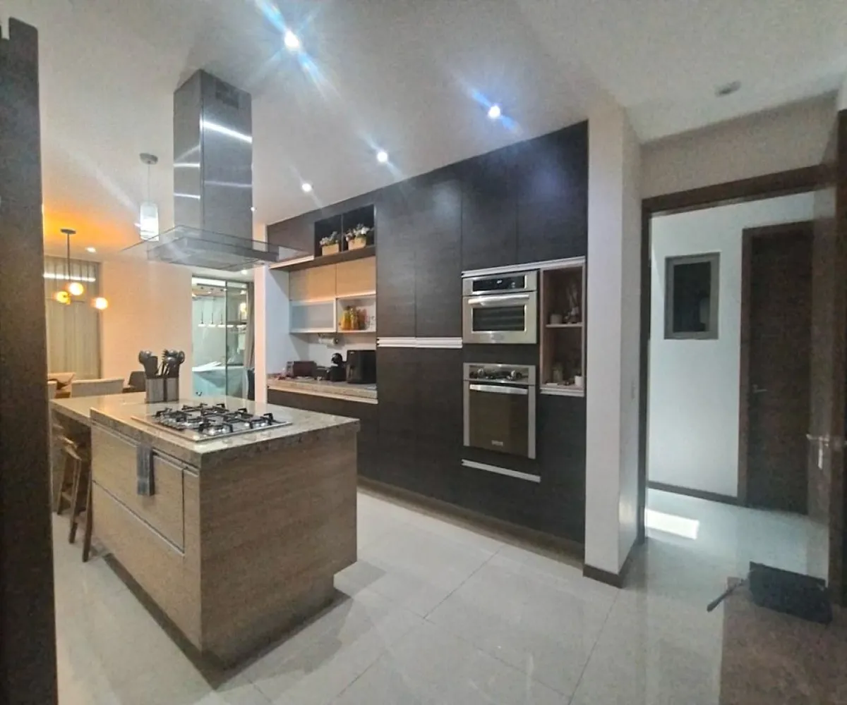 Casa En Venta,San Juan de Ocotán,Avenida Verona 7500 b46, Zapopan, Jalisco 45110, 4 Habitaciones,4 Baños,Avenida Verona,2,pSeym2M