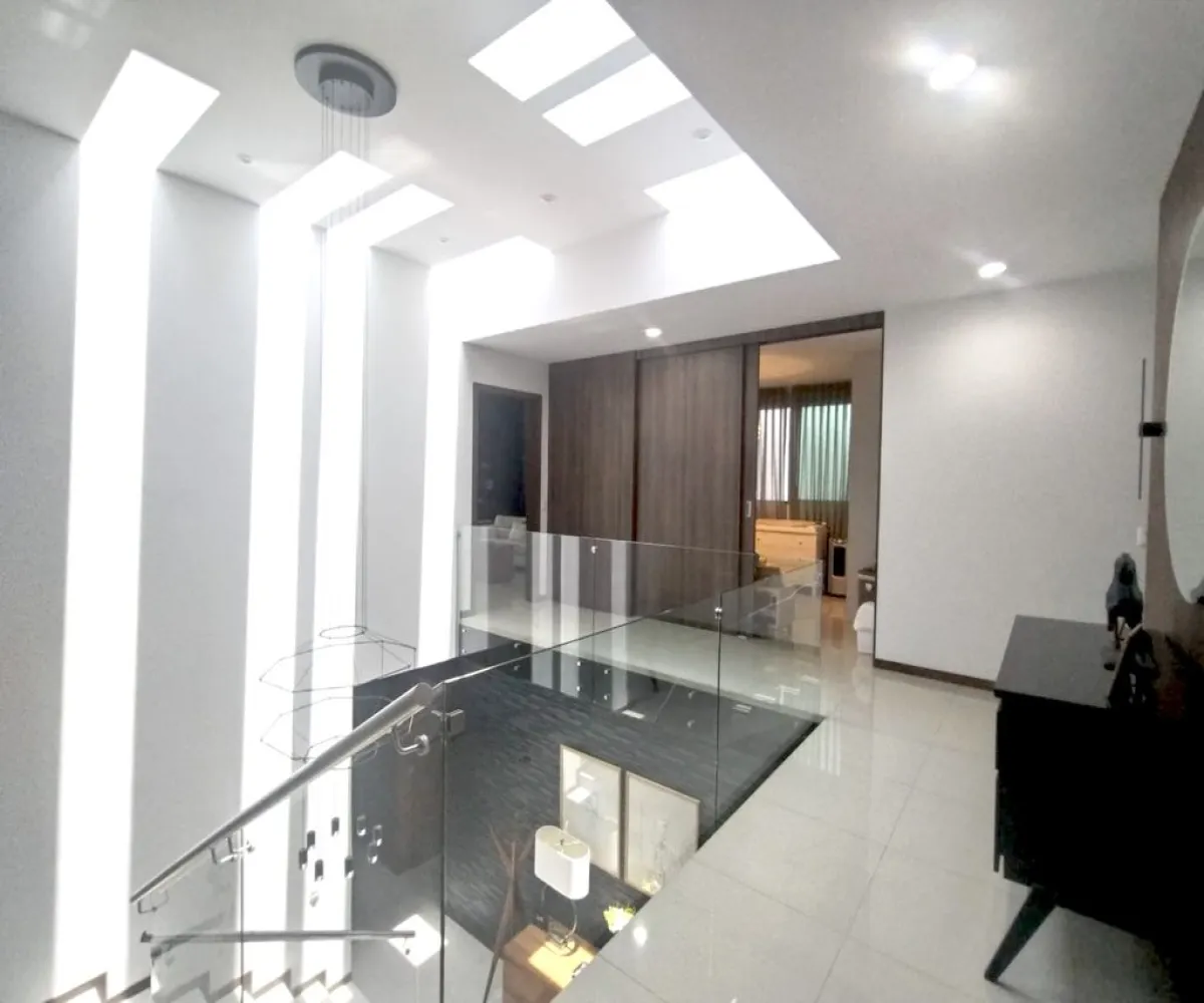 Casa En Venta,San Juan de Ocotán,Avenida Verona 7500 b46, Zapopan, Jalisco 45110, 4 Habitaciones,4 Baños,Avenida Verona,2,pSeym2M